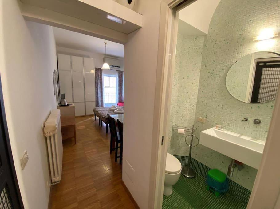 Studio Flat - Piazza San Cosimato By Yourhost ローマ エクステリア 写真